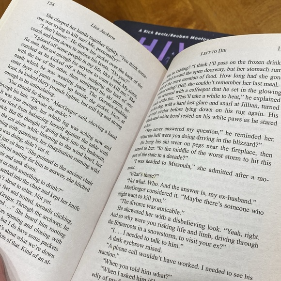 Set of 3, Lisa Jackson, used, paperback novels. - Picture 9 of 15